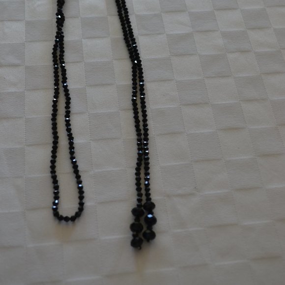 45" Long Black Faceted Crystal Beaded Lariat - Picture 2 of 8